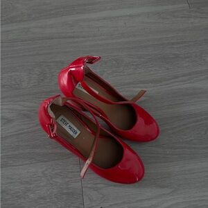 Steve Madden Red Patent Mary Jane Pumps